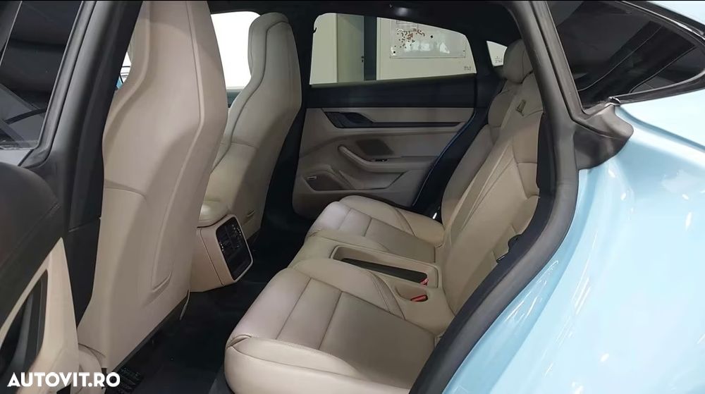 Porsche Taycan 4S Performancebatterie Plus - 12