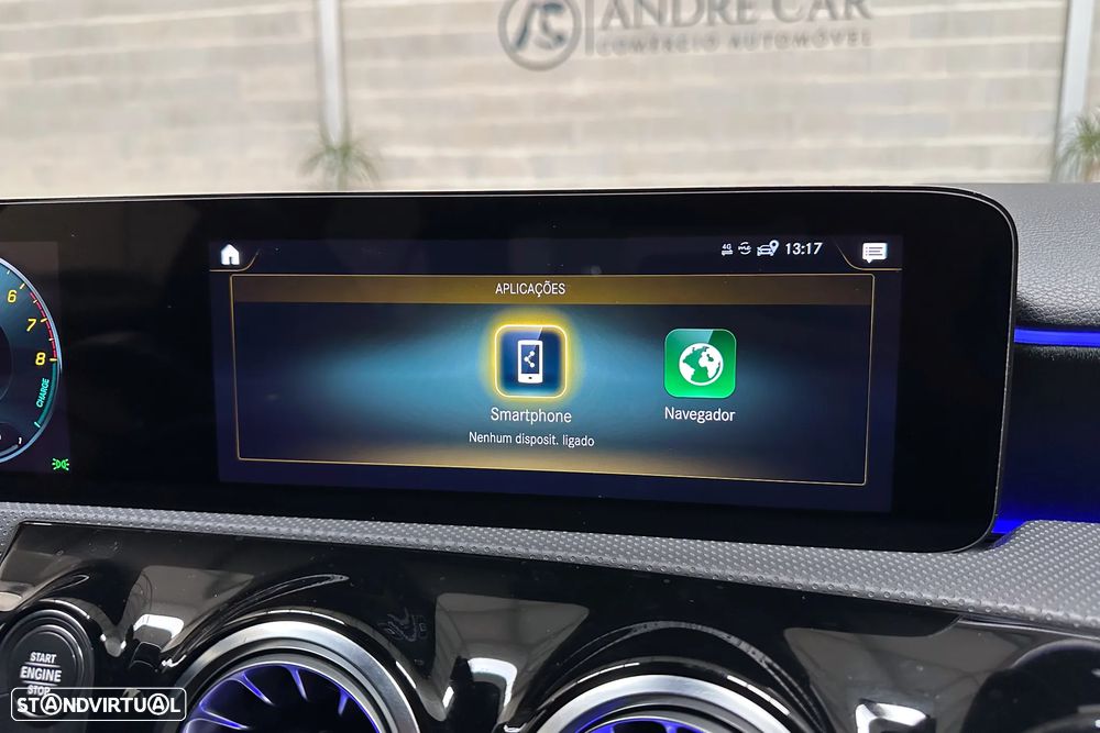 Mercedes-Benz A 250 Limousine e 8G-DCT AMG Line - 25