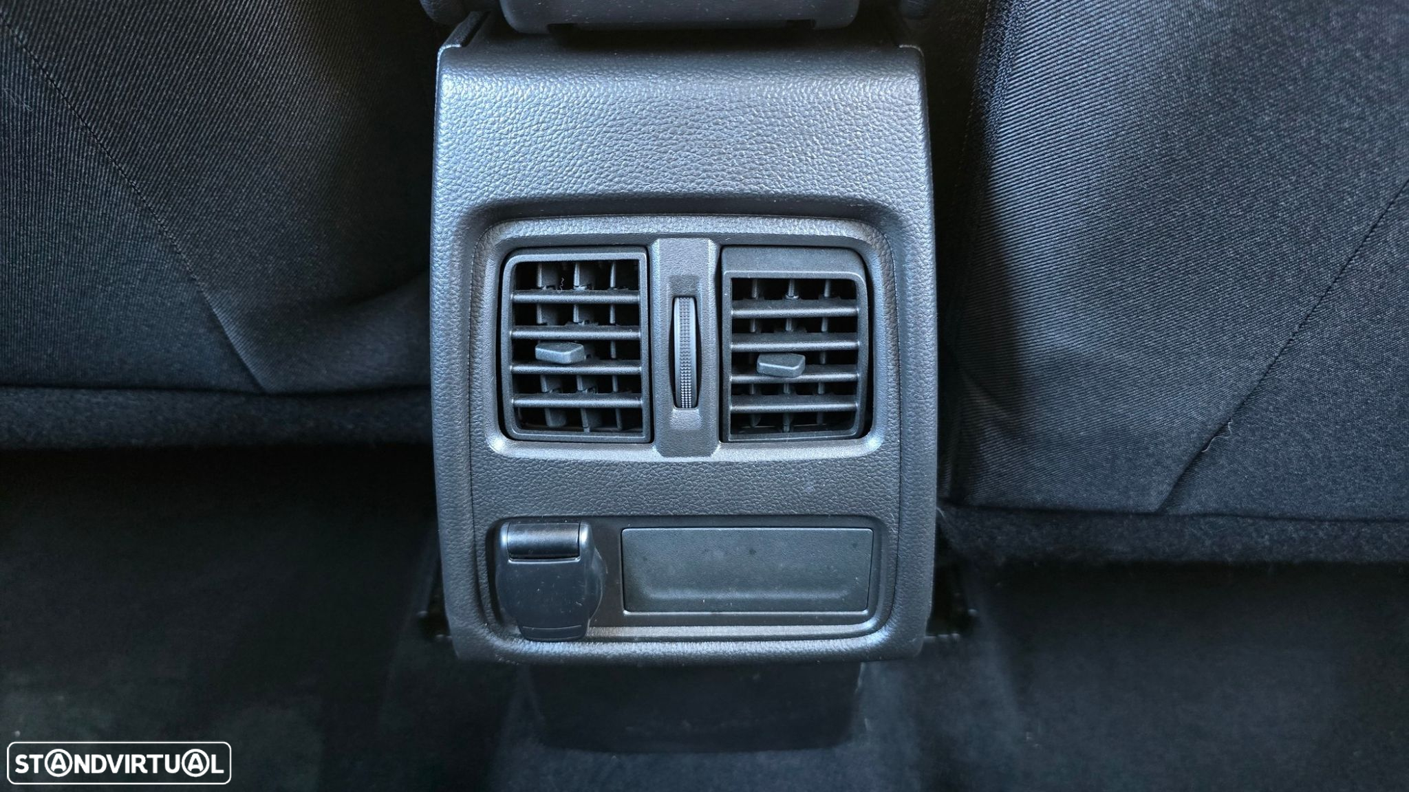 Renault Captur - 49