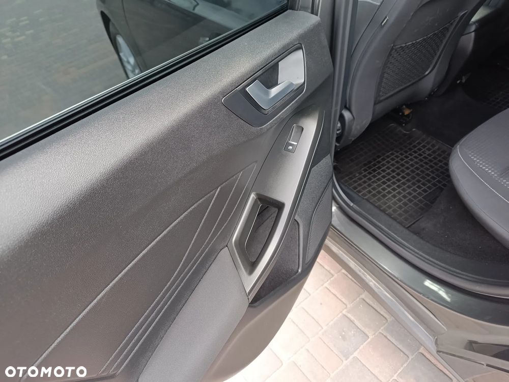 Ford Focus - 16