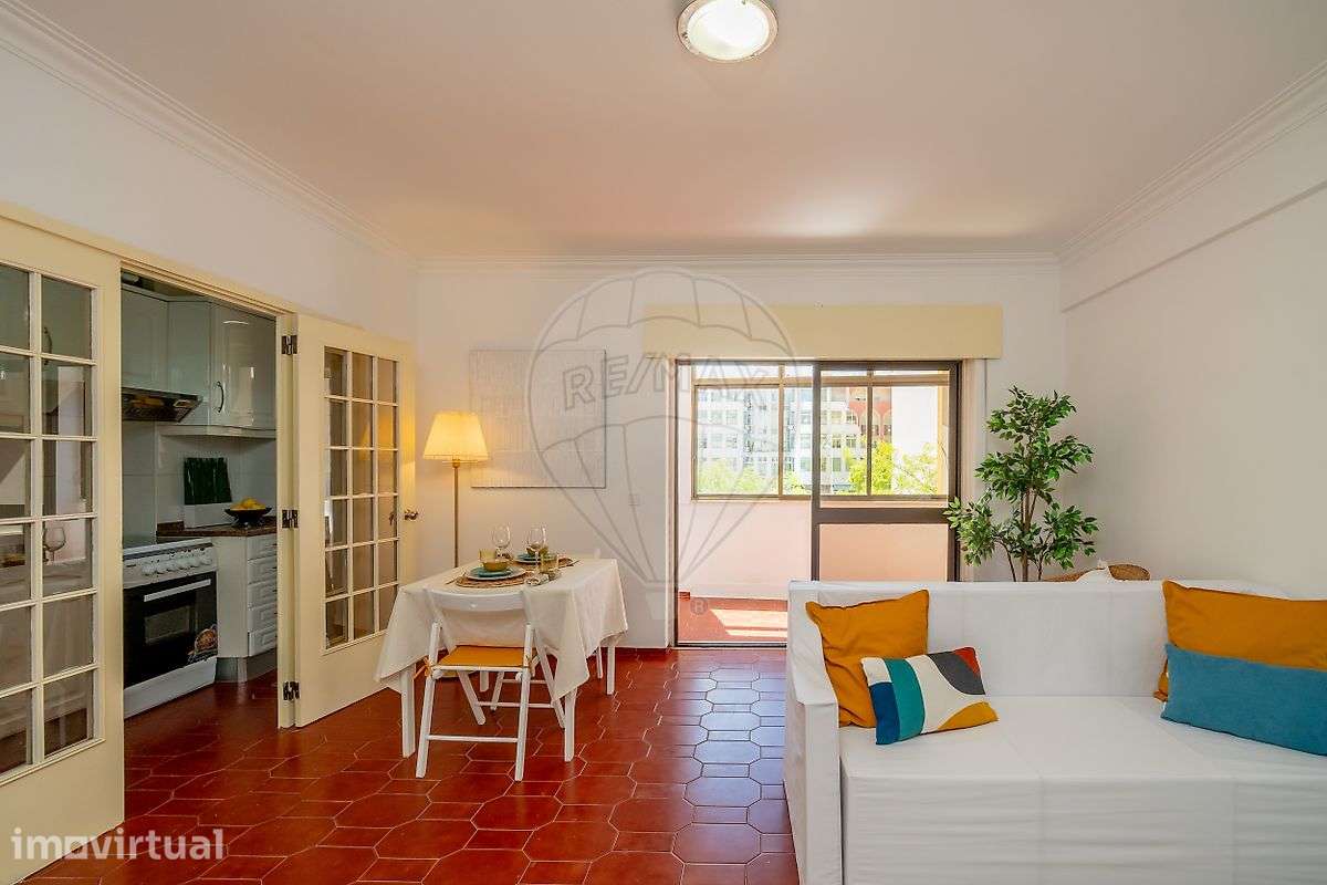 Apartamento T1 para venda - Grande imagem: 2/50