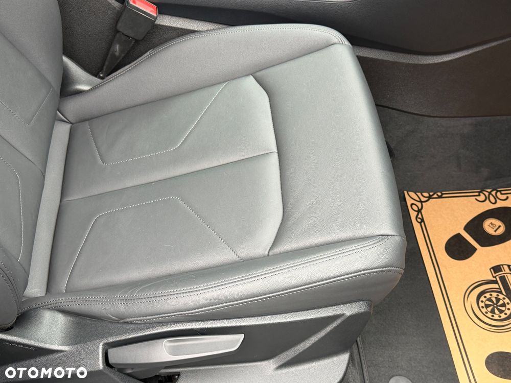 Audi Q3 Sportback - 16