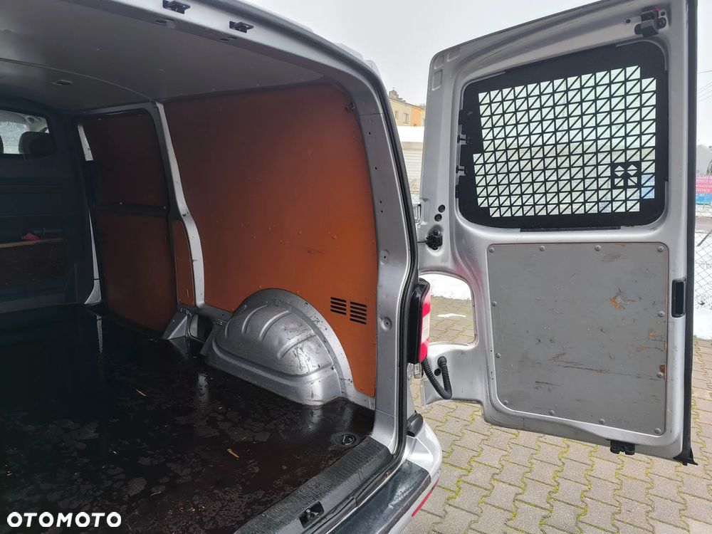 Volkswagen Transporter T5 L2H1 Long - 23