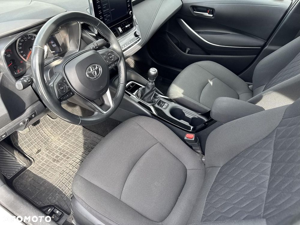 Toyota Corolla - 9