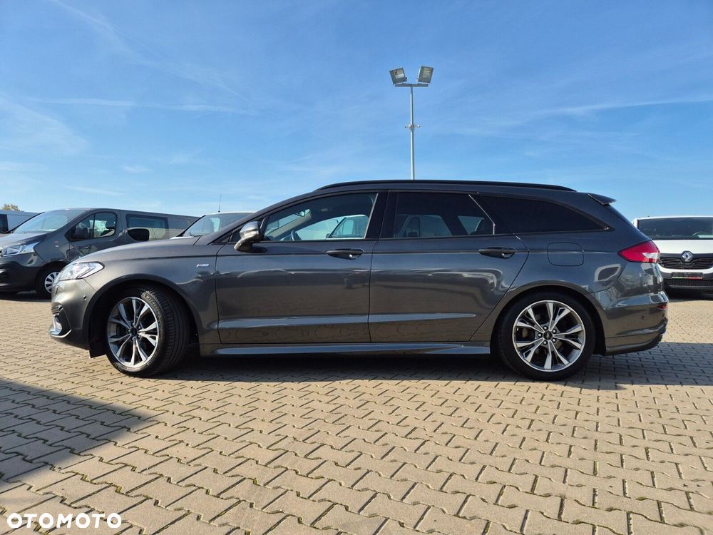 Ford Mondeo - 8