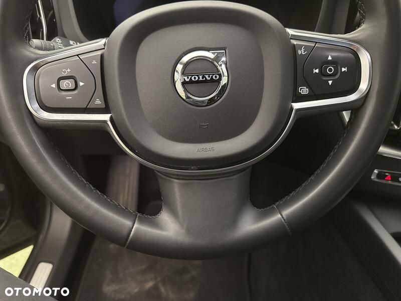 Volvo XC 60 B4 B Momentum Pro - 13