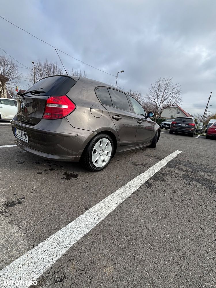 BMW Seria 1 118i - 5