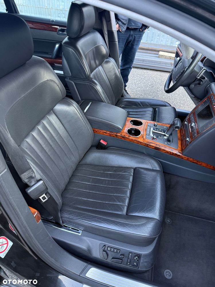 Volkswagen Phaeton 4.2 V8 4Mot (5 os.) - 29