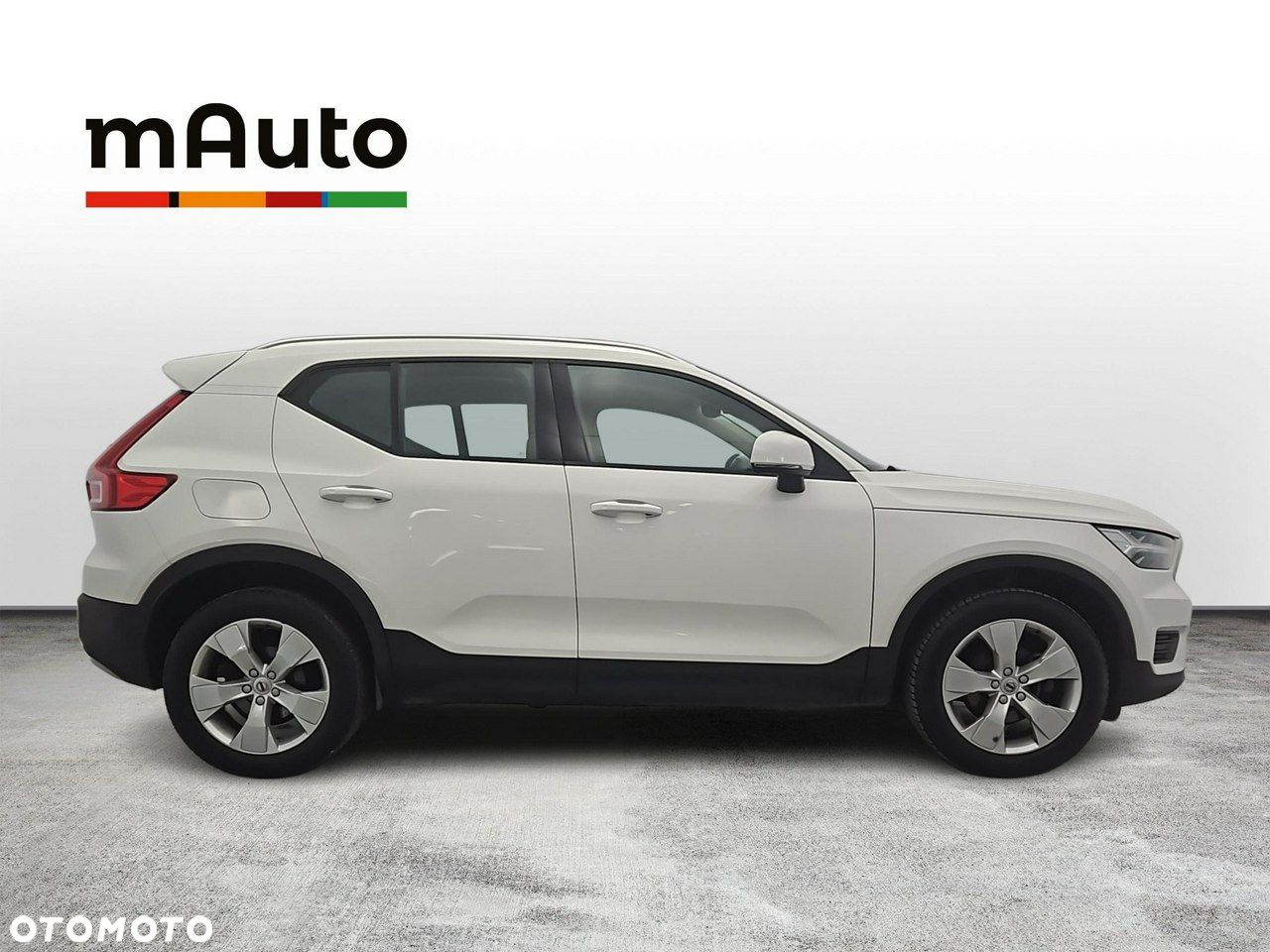 Volvo XC 40 T3 Momentum Pro - 6