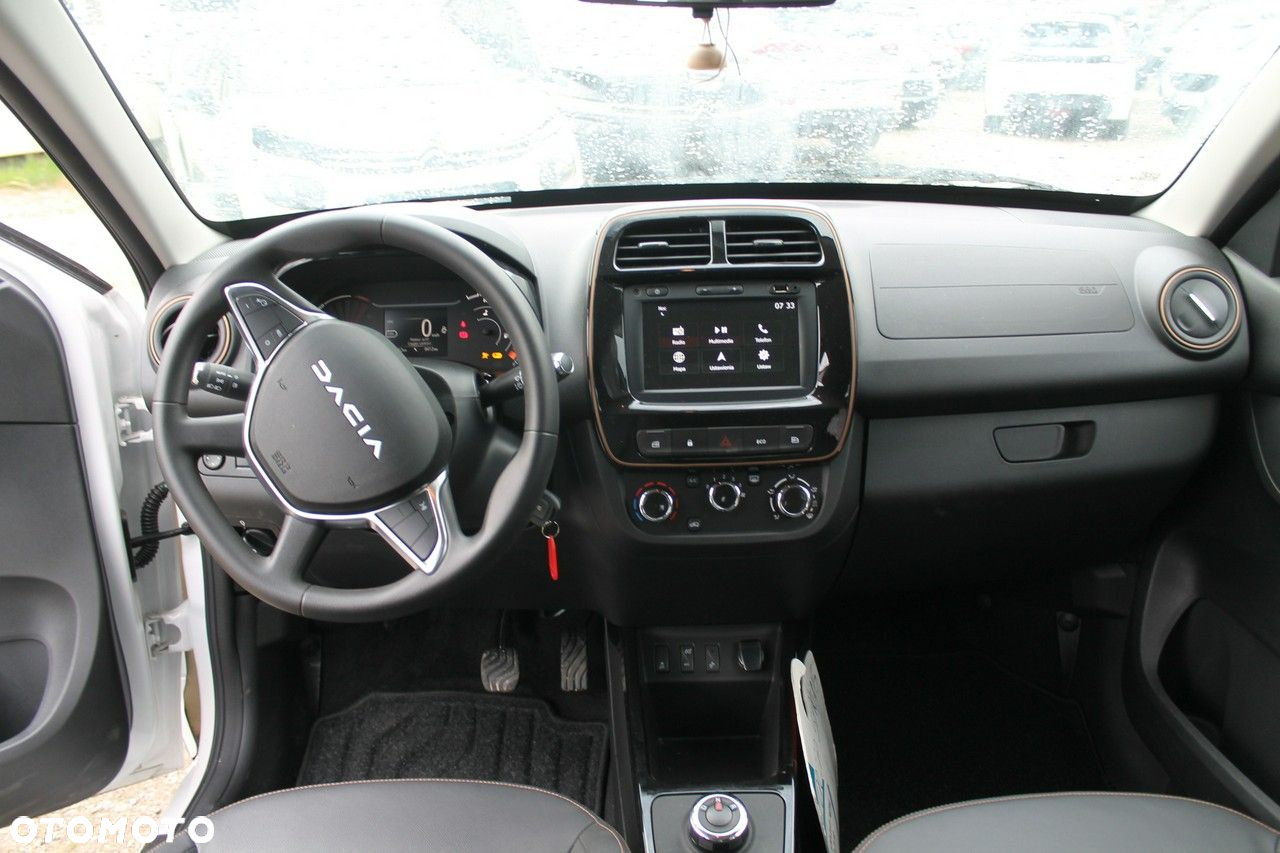 Dacia Spring - 11