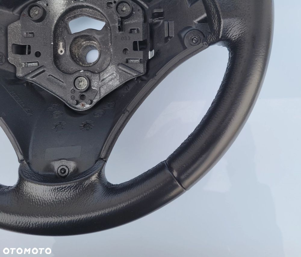 KIEROWNICA BMW E90 E91 E92 E93 E81 E82 E87 E88 X1 E84 SPORT 263 - 4