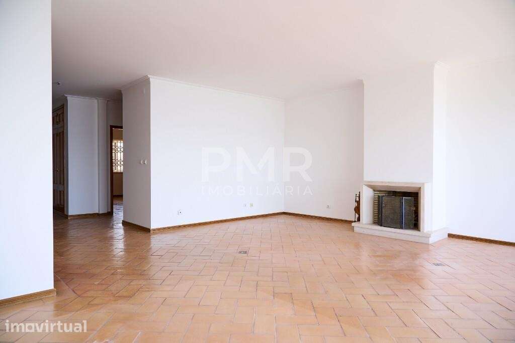 T4 Duplex em Alcochete - Grande imagem: 2/23