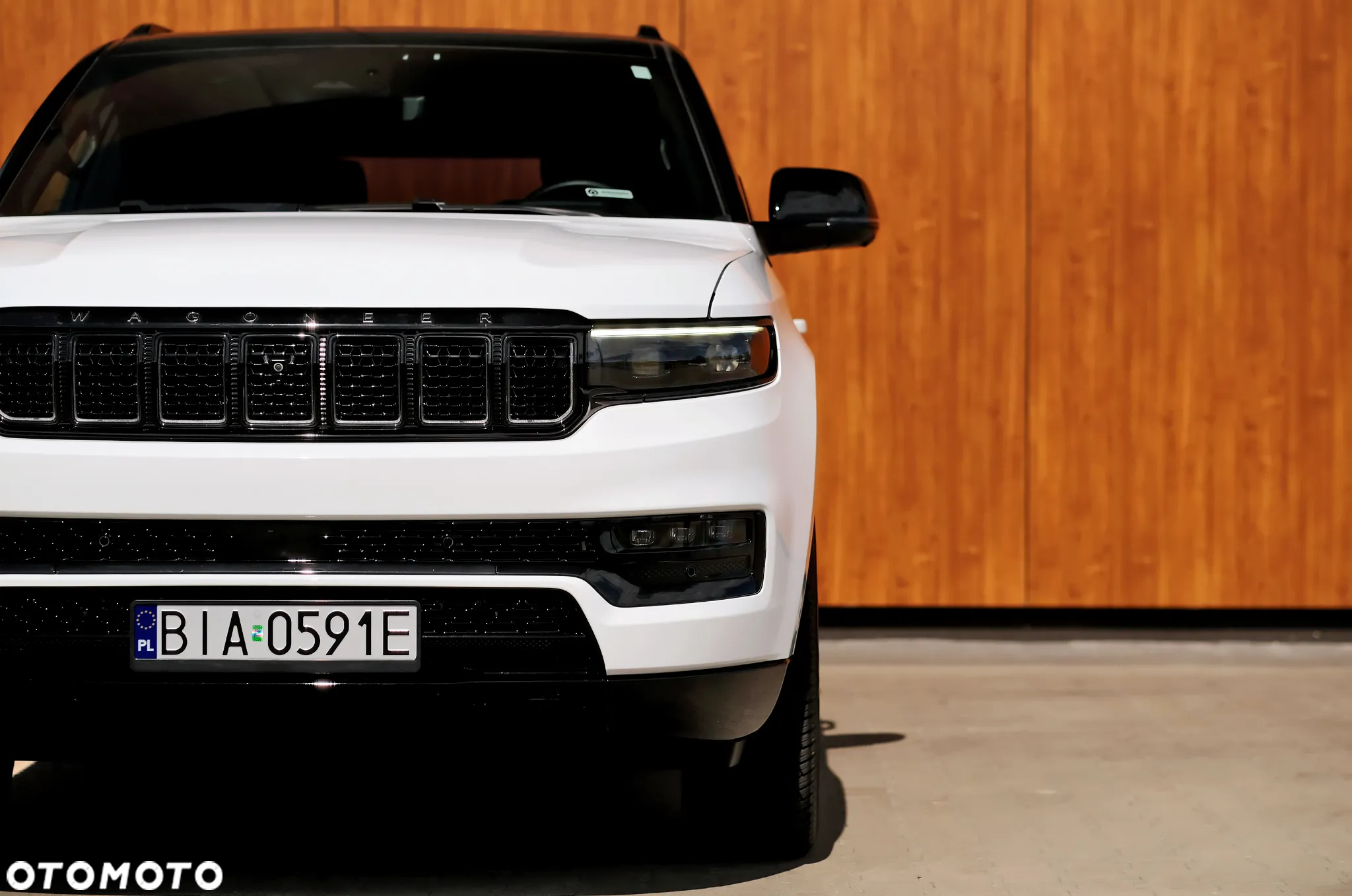 Jeep Grand Wagoneer