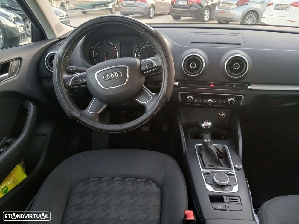 Audi A3 Sportback 1.6 TDI - 14