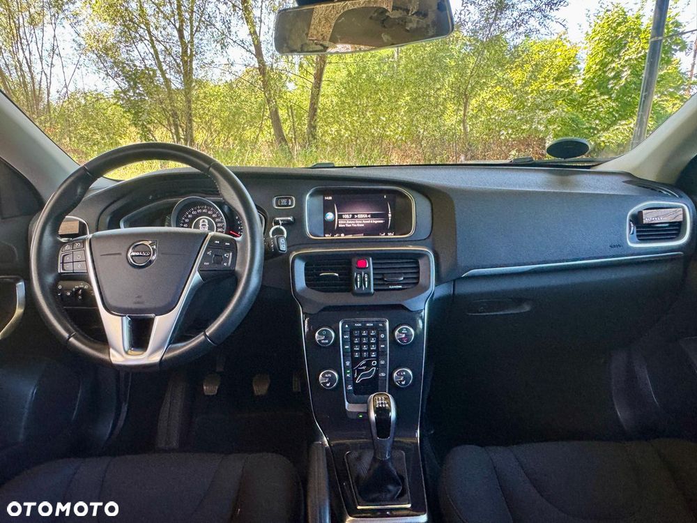 Volvo V40 T3 Drive-E Momentum - 7