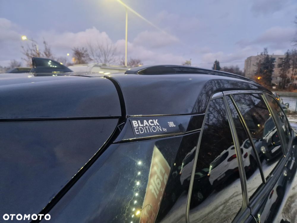 Toyota RAV4 2.5 Hybrid Black Edition by JBL 4x2 - 8