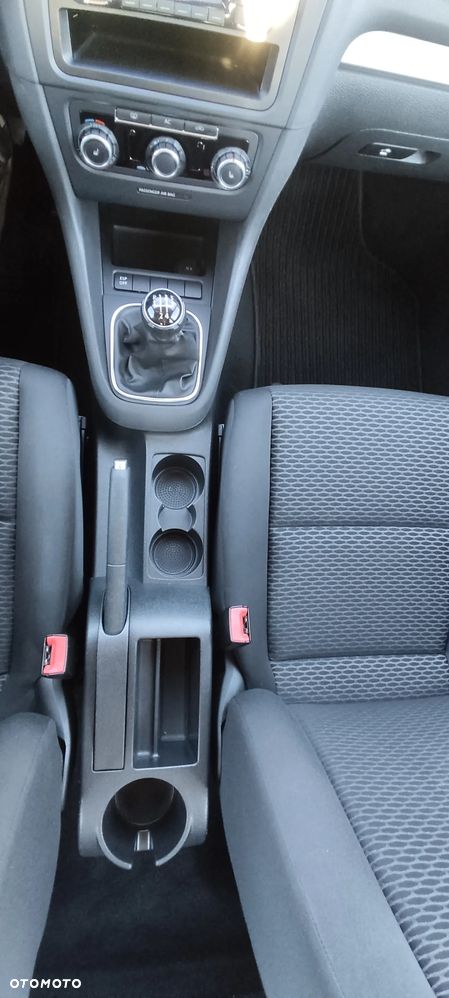 Volkswagen Golf 1.6 Team - 16
