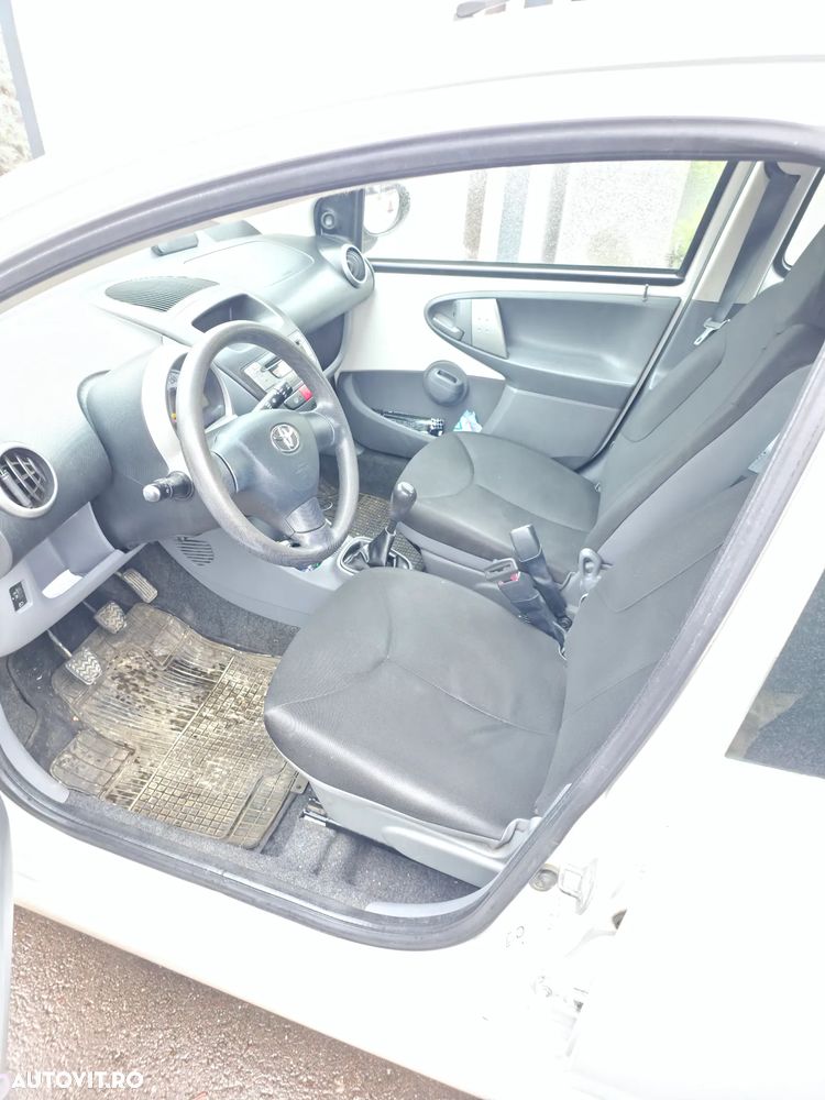 Toyota Aygo - 4
