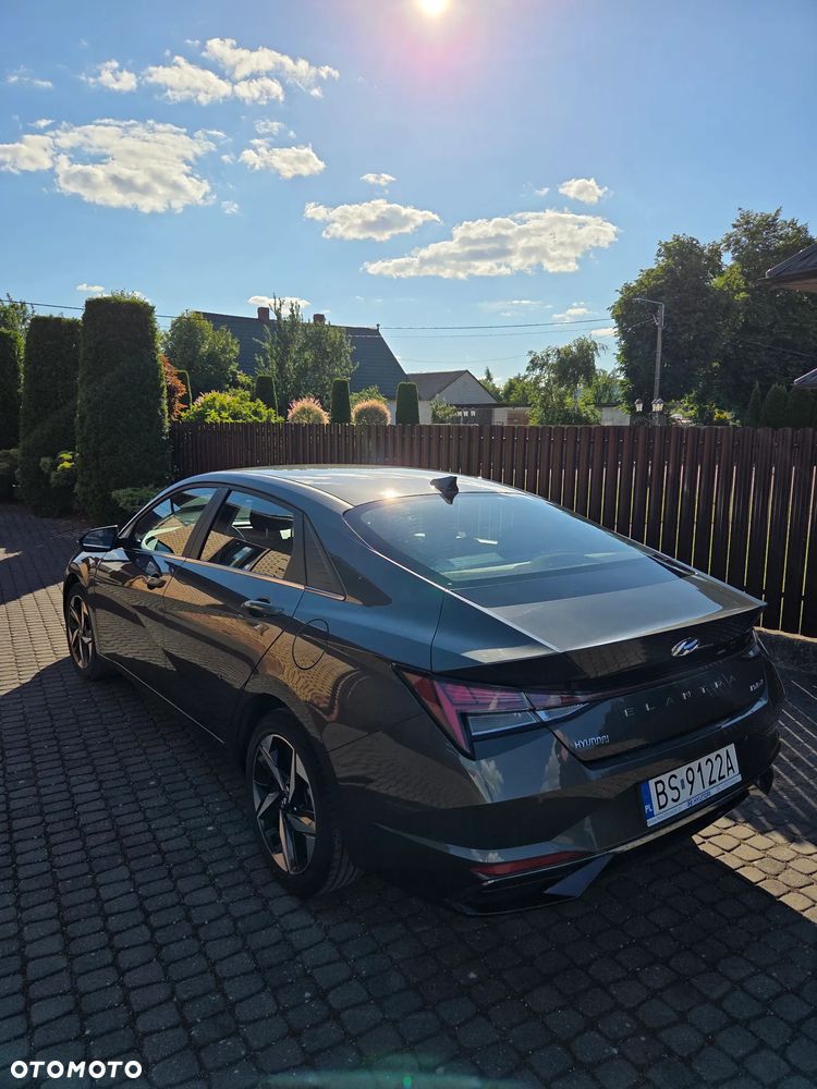 Hyundai Elantra 1.6 Executive - 3