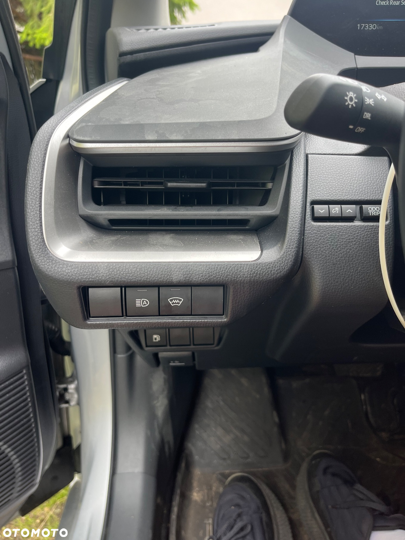 Toyota Prius - 16