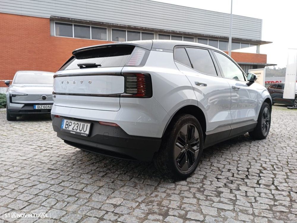 Volvo EX30 51 kWh Single Motor Plus - 8