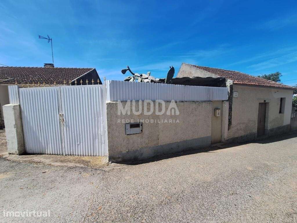Armazém com enorme potencial para habitação no Peral 300m2 , Cadaval - Grande imagem: 2/9