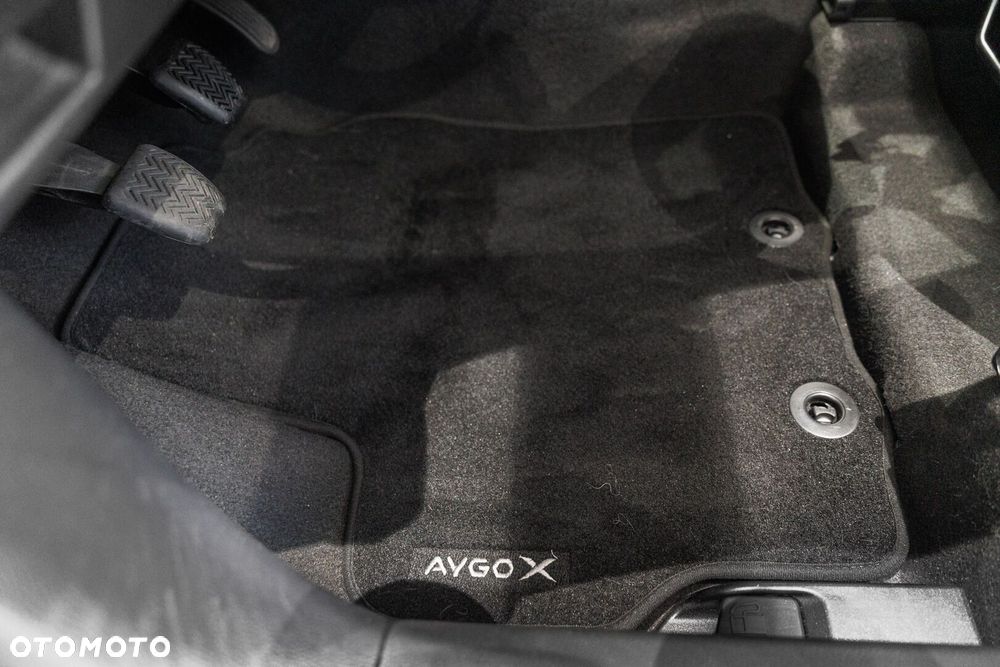 Toyota Aygo X - 38