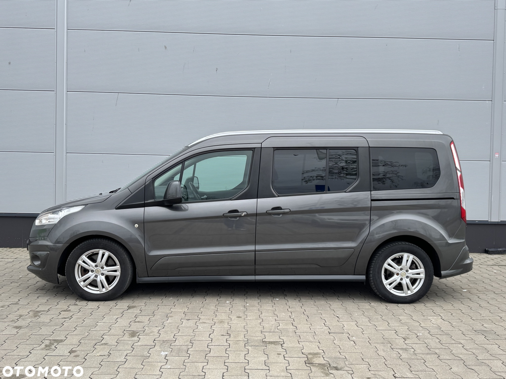 Ford Tourneo Connect Grand 1.5 TDCi Start/Stop Titanium - 5
