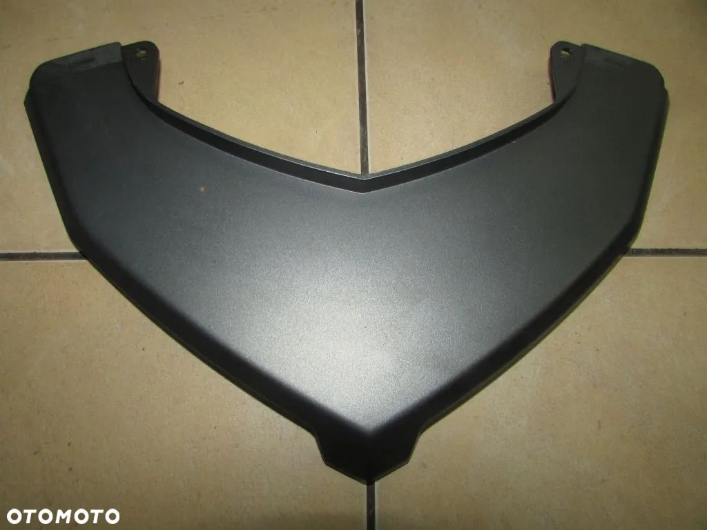 Yamaha X-MAX YP 250 14-17 owiewka ogon zadupek plastik nad lampą - 1