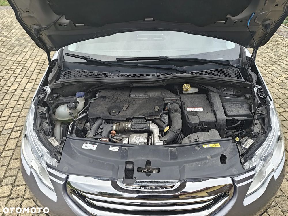 Peugeot 2008 e-HDi FAP 92 STOP & START Allure - 21