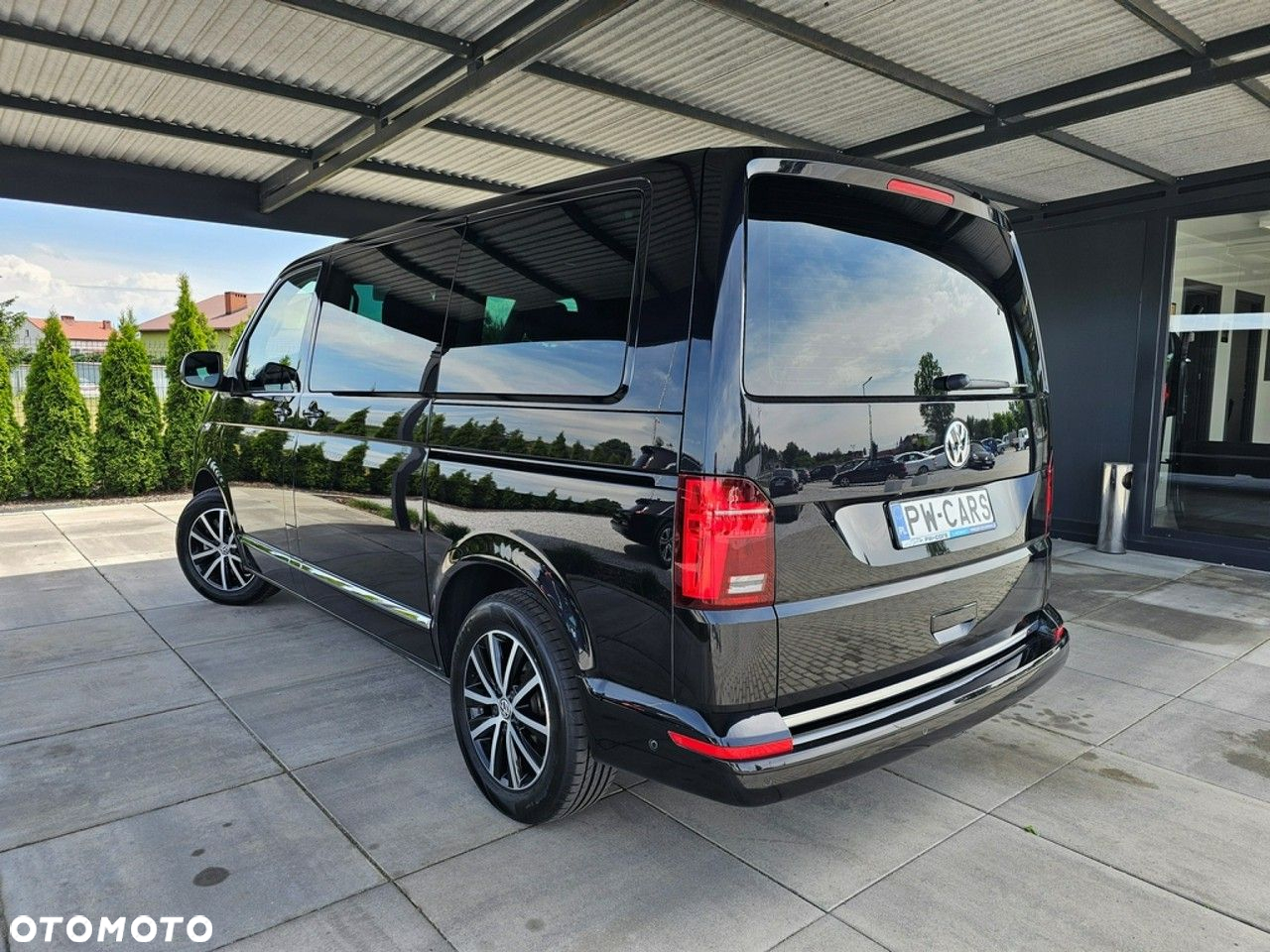 Volkswagen Multivan - 4