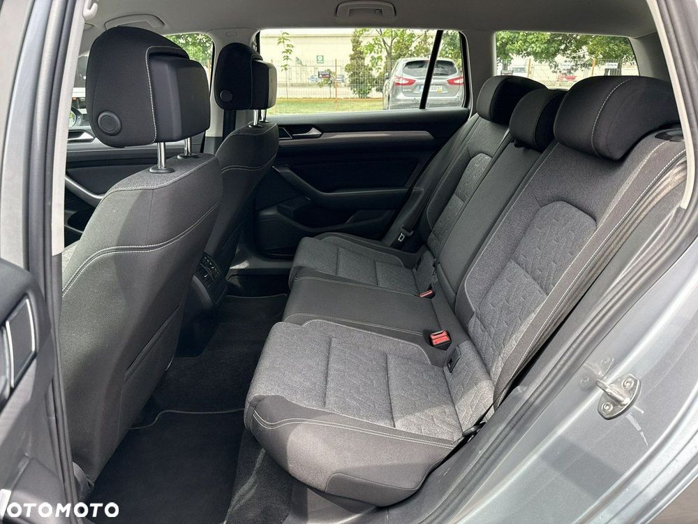 Volkswagen Passat 1.5 TSI EVO Business DSG - 15