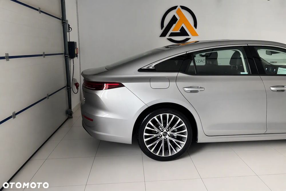 Bestune B70 2.0T Elegance - 15