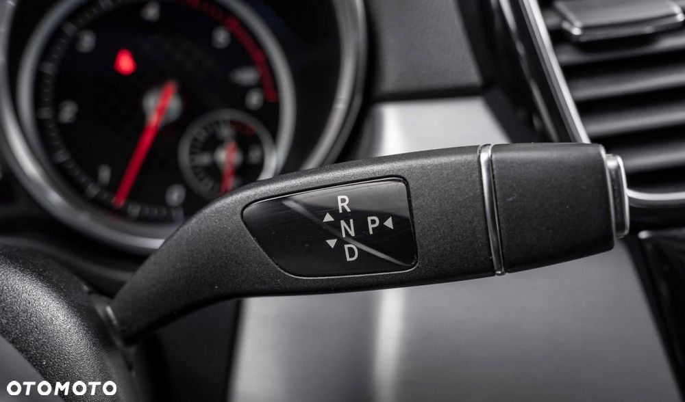 Mercedes-Benz GLE 350 d 4-Matic - 15