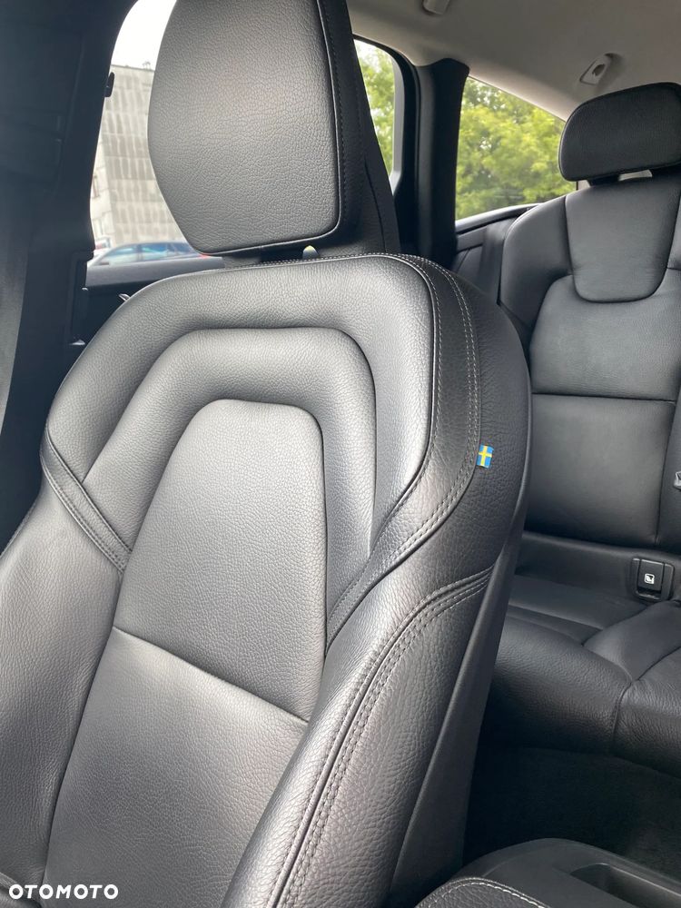 Volvo V90 D5 AWD Momentum - 8