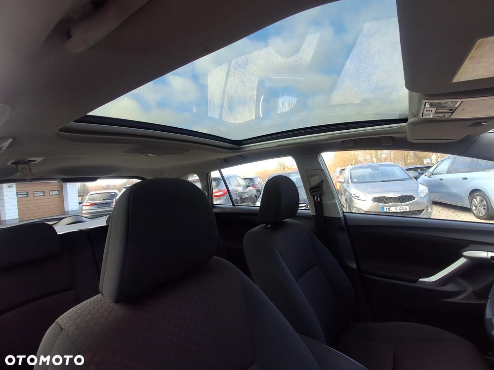 Toyota Verso 1.8 Edition - 10