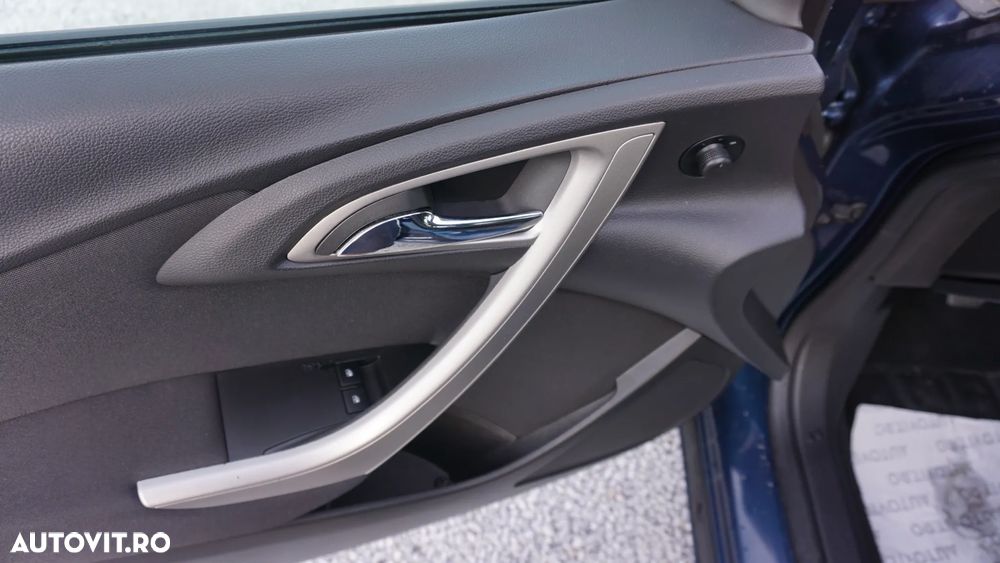 Opel Astra 2.0 CDTI DPF Innovation - 16