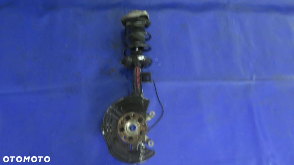 Amortyzator sprężyna przód lewy Mercedes W176 W246 CLA C117 A2463207013 - 2