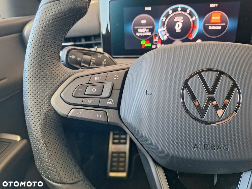 Volkswagen T-Roc - 13