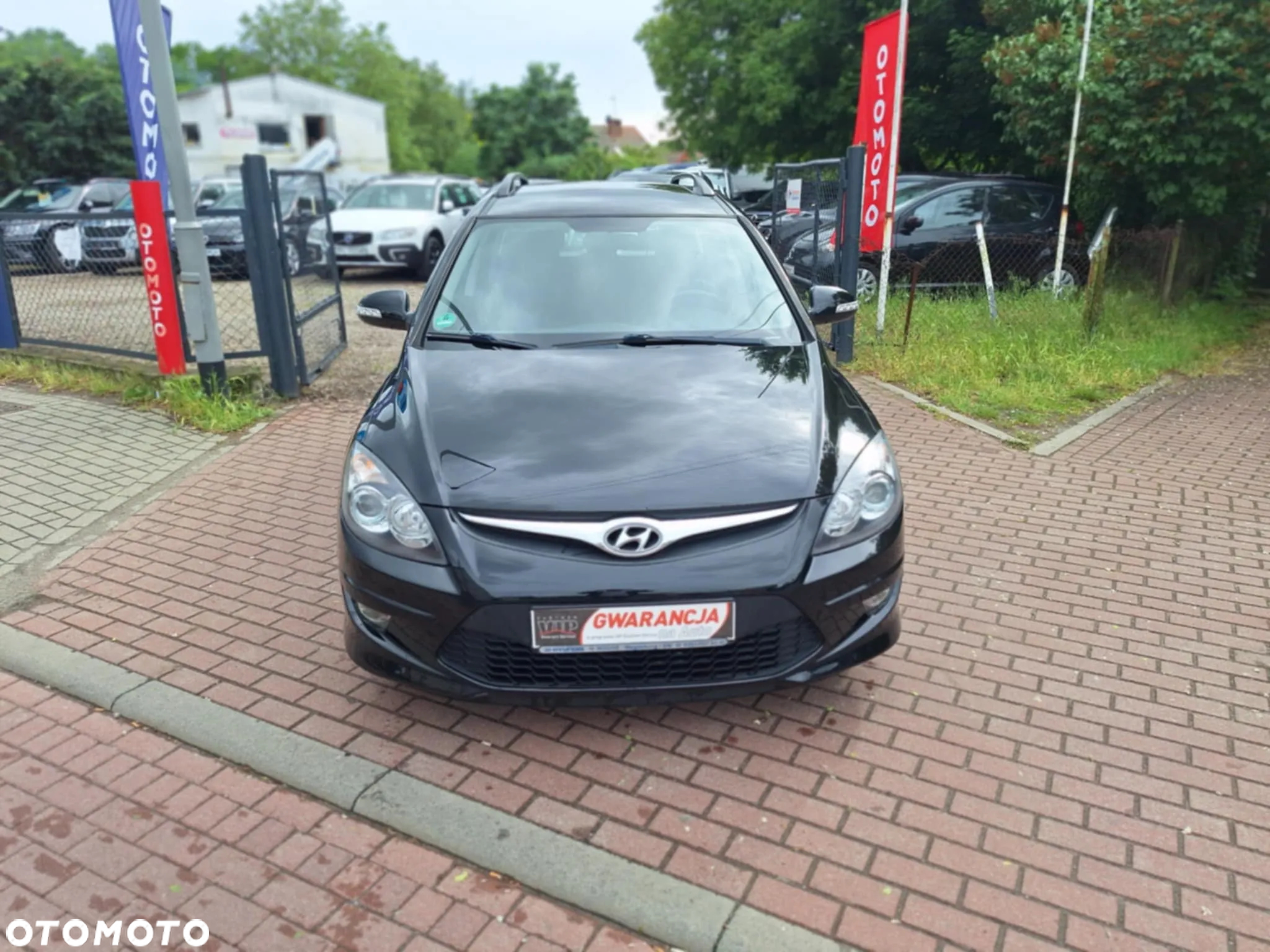 Hyundai i30 1.4 Base + - 3