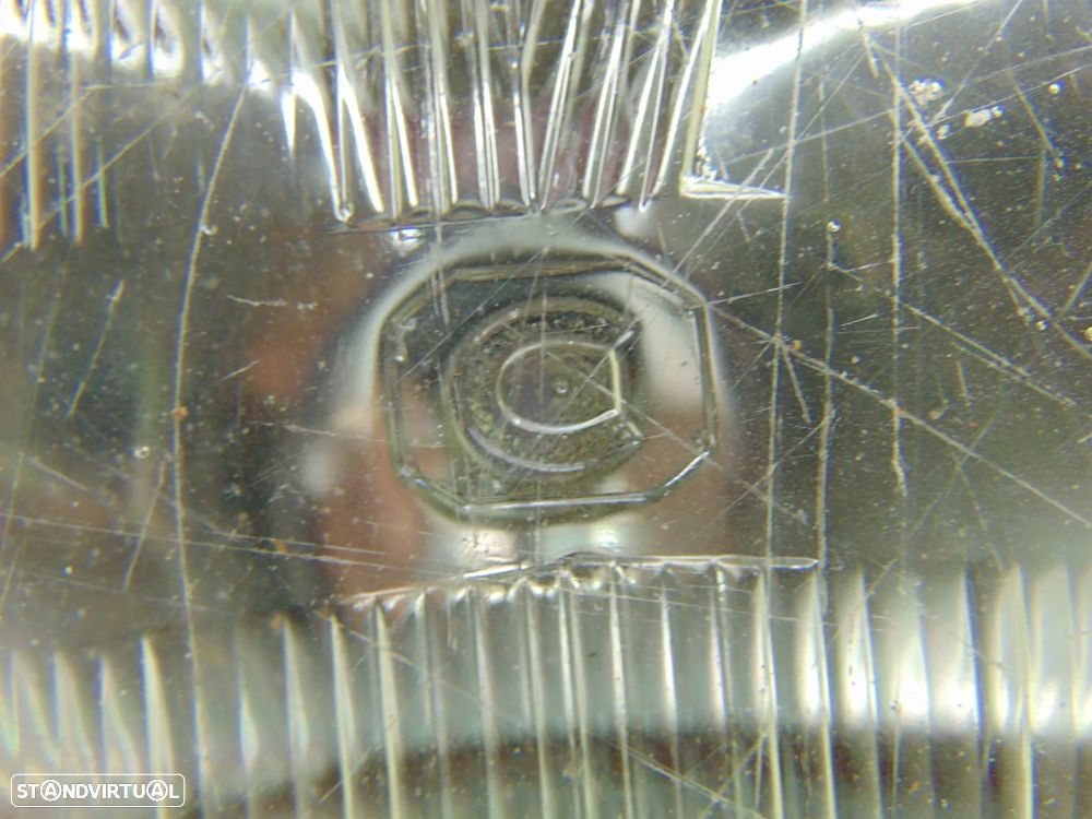 Peugeot 304 farol - 3