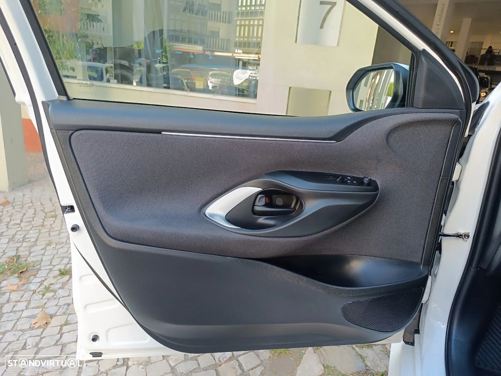Toyota Yaris 1.5 HDF Comfort - 12