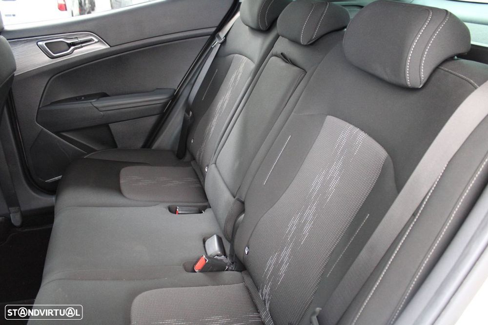 Kia Sportage 1.6 T-GDI Drive - 17