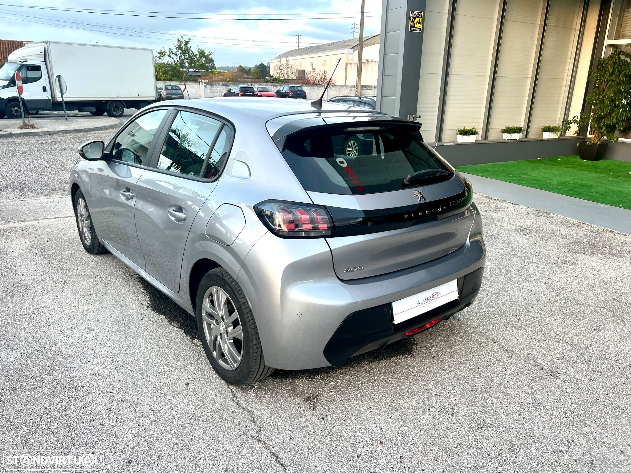 Peugeot 208 1.2 PureTech Active Pack - 4