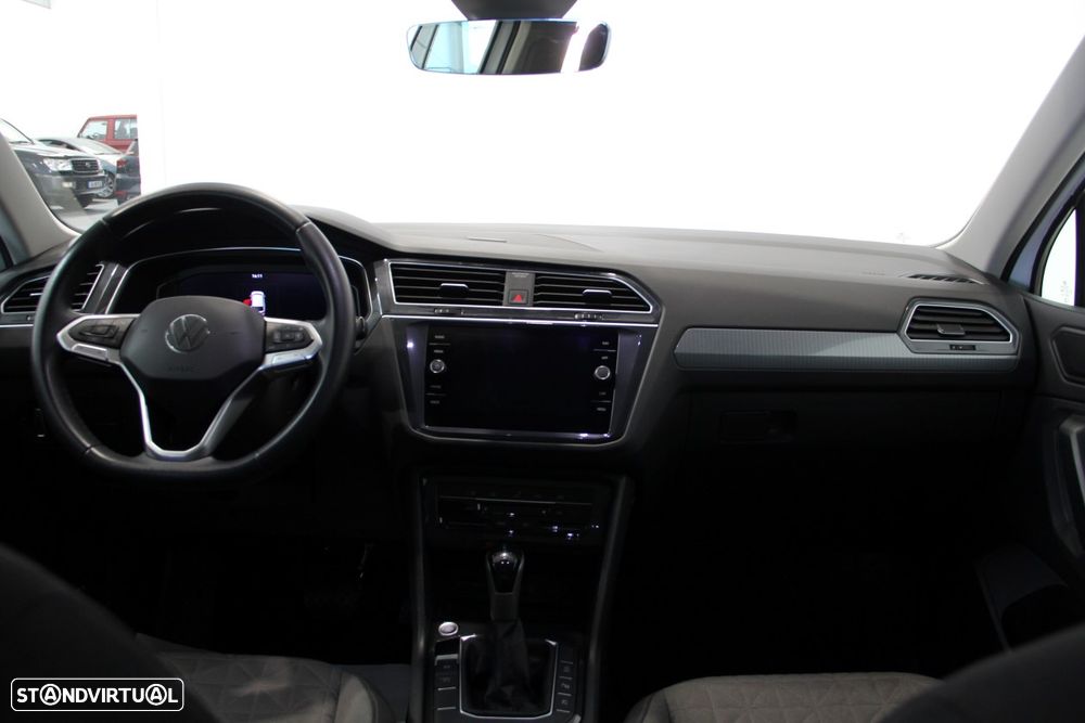 VW Tiguan 2.0 TDI Life DSG - 9