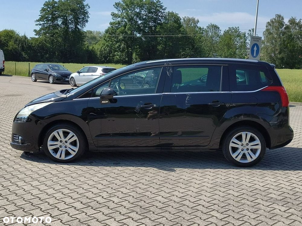 Peugeot 5008 - 4