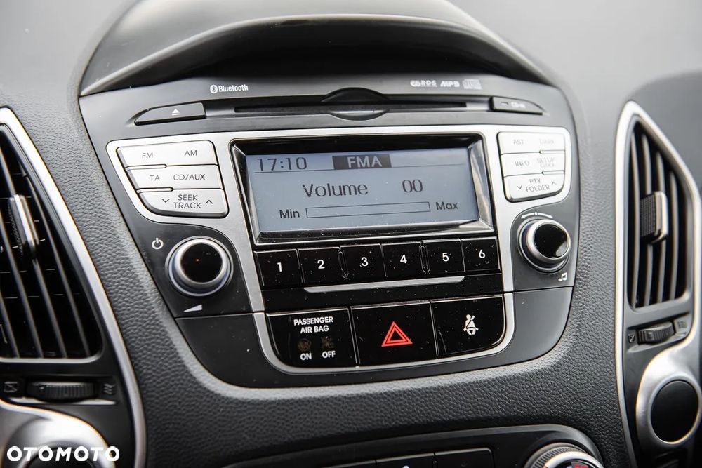 Hyundai ix35 2.0 2WD Style - 19