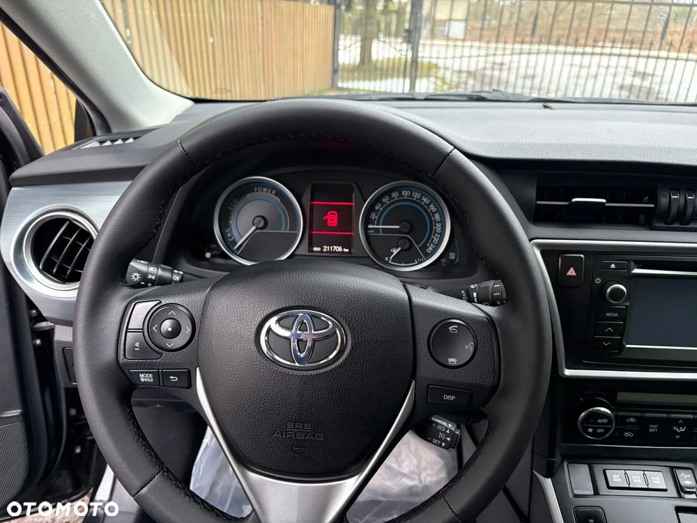 Toyota Auris - 21