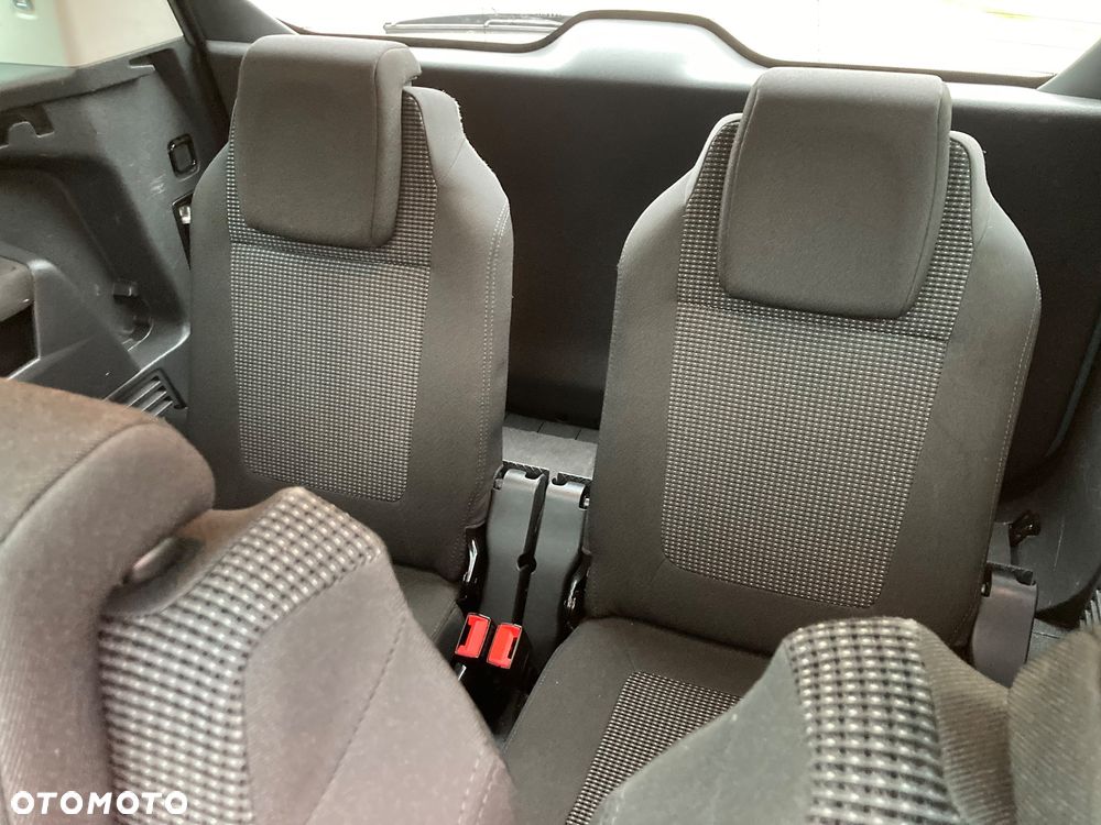 Peugeot 5008 - 22