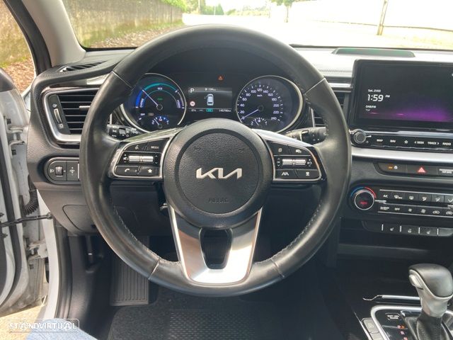 Kia Ceed SW 1.6 GDI DCT OPF Inspiration - 12